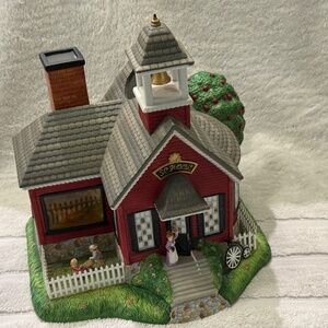 PartyLite School House